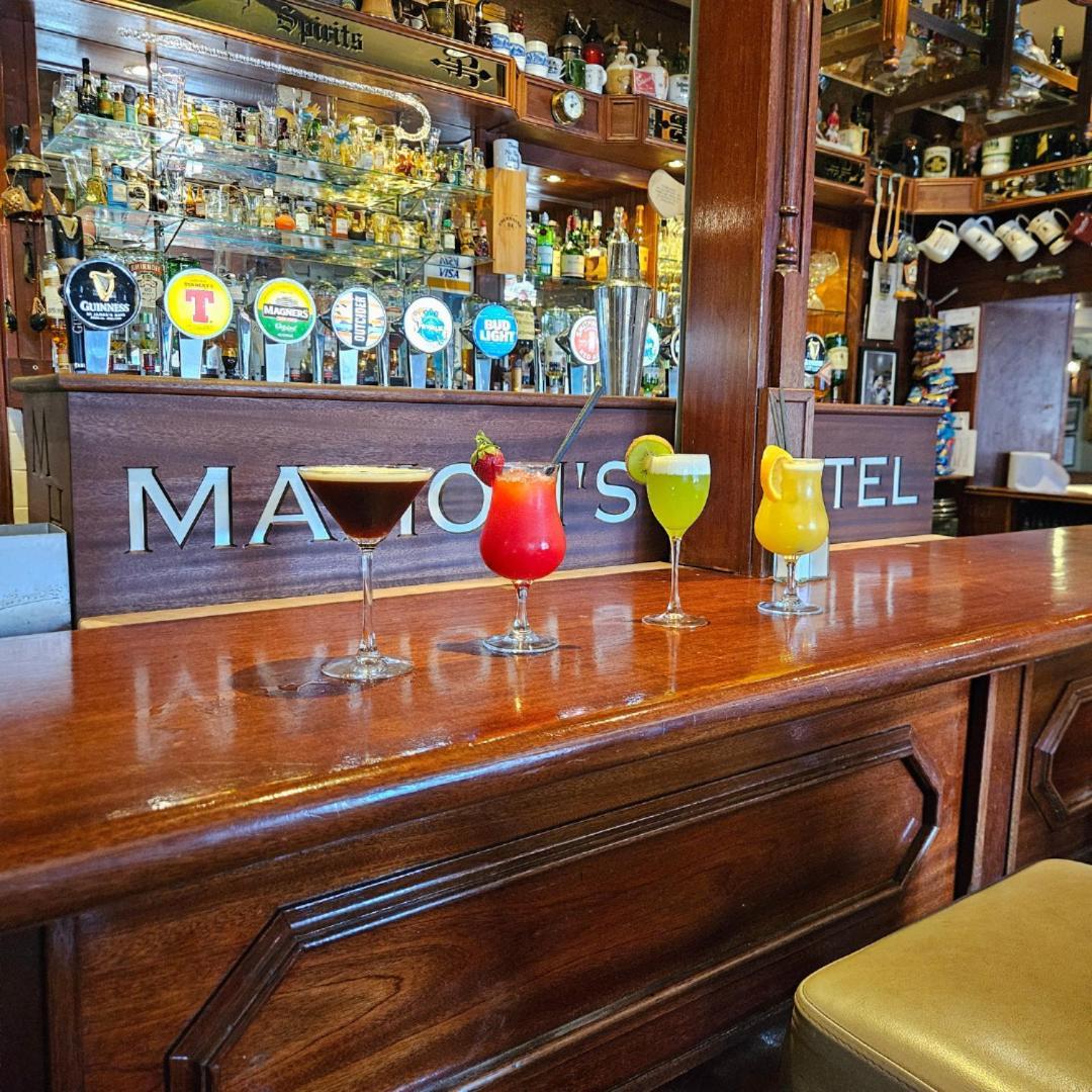 Mahon'S Hotel Irvinestown Exterior foto