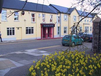 Mahon'S Hotel Irvinestown Exterior foto